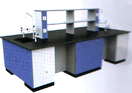 Lab Island Bench