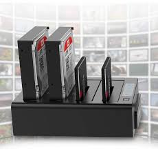 Hardware docking station clone USB 3.0 card reader