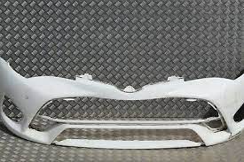 Front bumper(Toyota avensis)